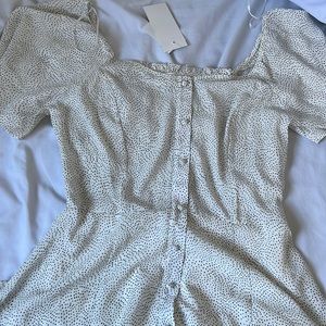 White dress with black dots, brand new, never worn